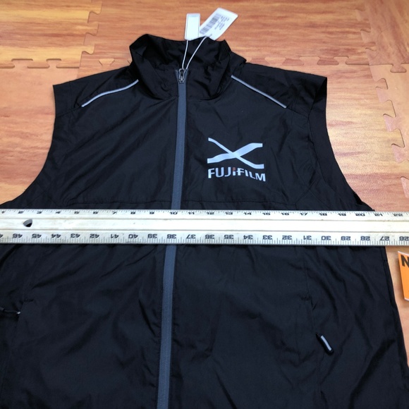 FujiFilm X Black Men Windbreaker Zip Vest Small S - Picture 4 of 8